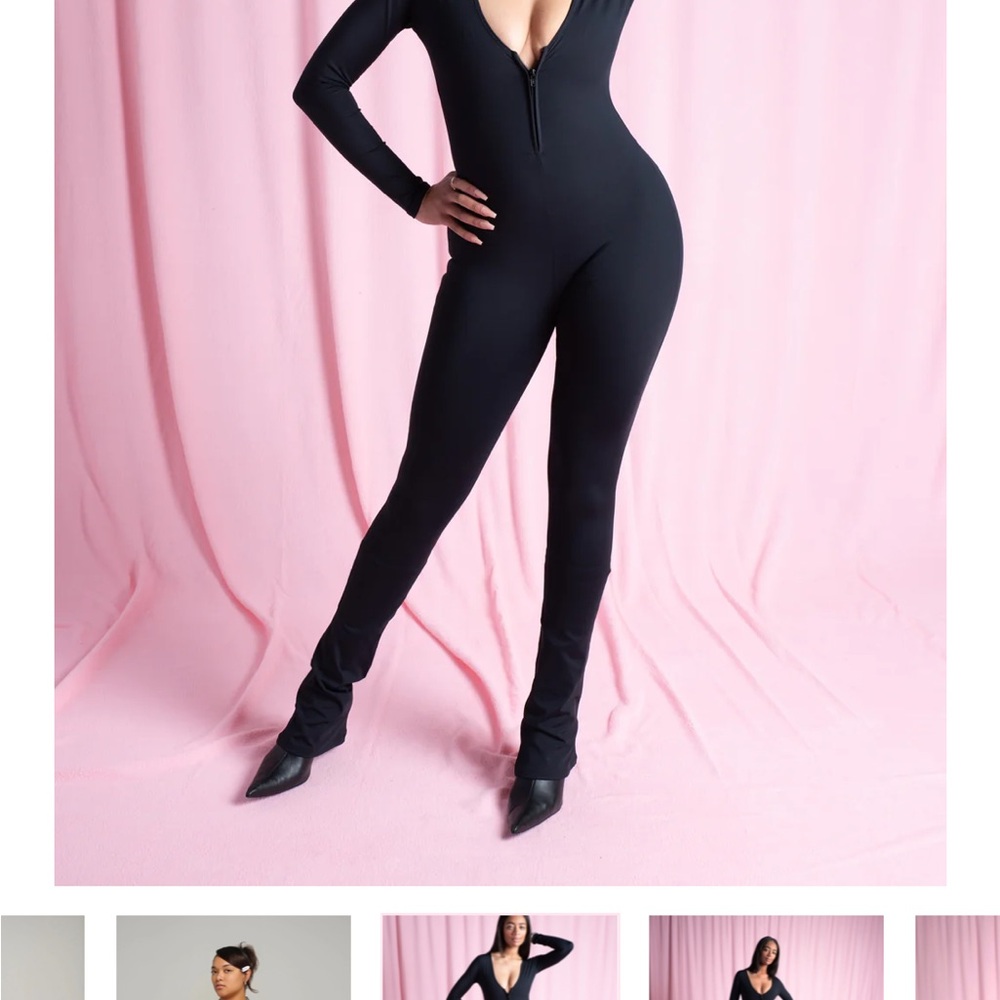 SOLD!!! STRIPT SIGNATURE BODYSUIT❣️SZ MED ***TALL GIRL FRIENDLY***